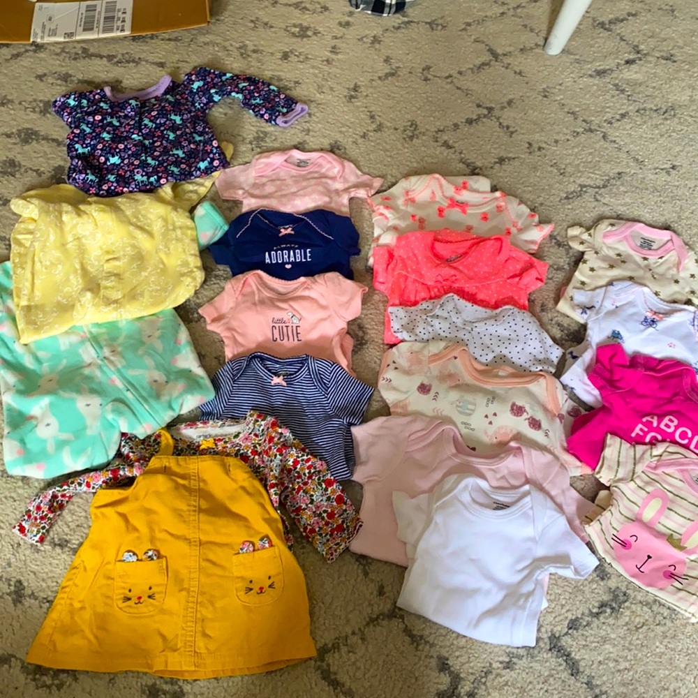 Newborn clothing bundle!